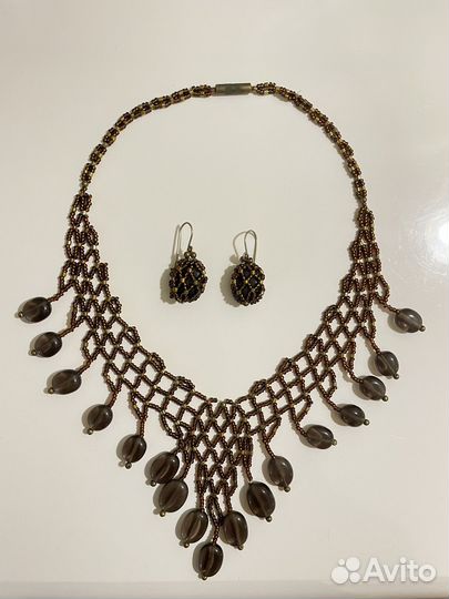 Бусы и серьги из бисера