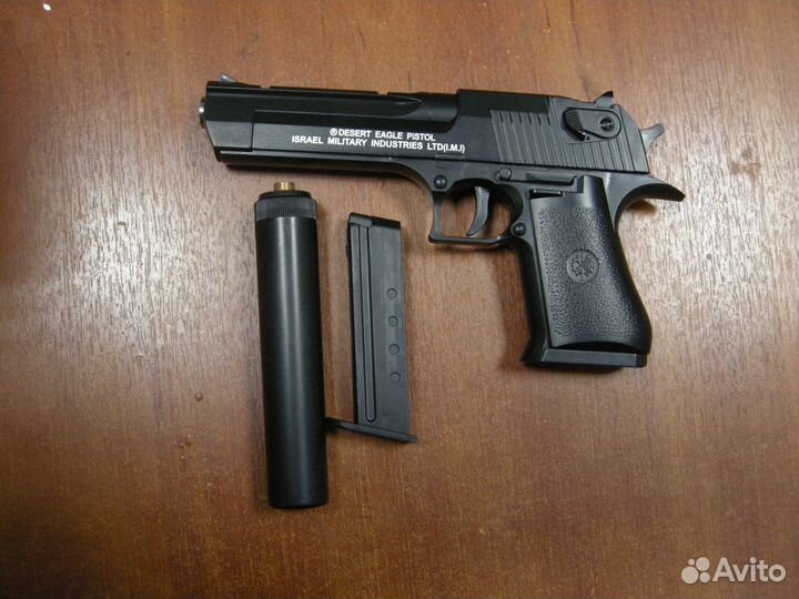 Игрушка пистолет с глушителем С.19+