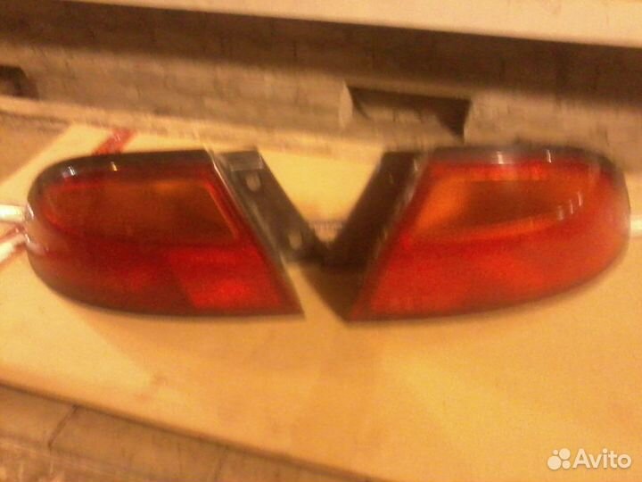 Продаю задние фонари mazda lantis,323F