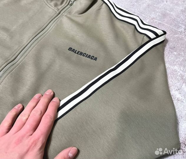 Спортивные костюмы Balenciaga
