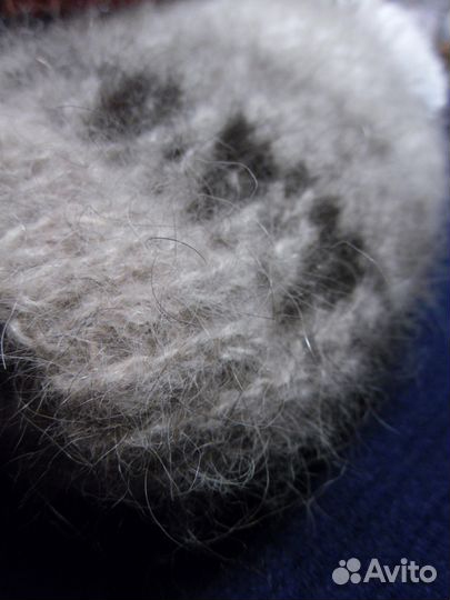 Шапка детская с помпоном из собачьей шерсти