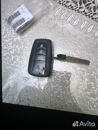 Ключи от toyota camry 70