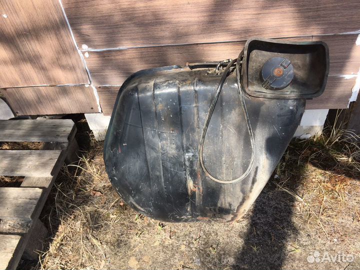 Бензобак Ваз 2106