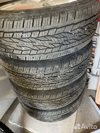 Continental ContiCrossContact LX2 215/60 R17