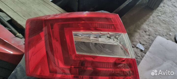 Задний фонарь на skoda Octavia