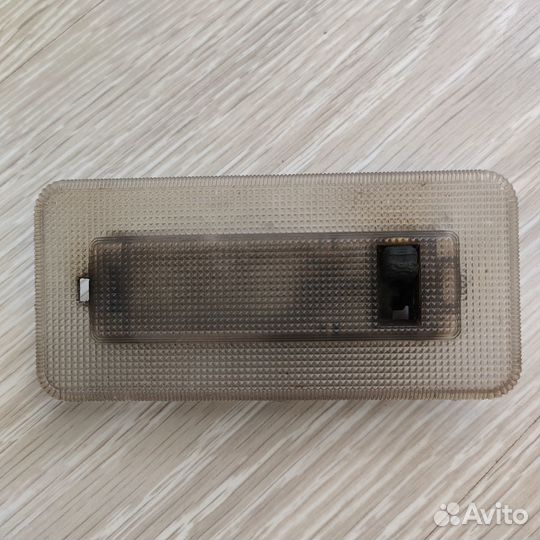 Плафон освещения салона Ford Maverick