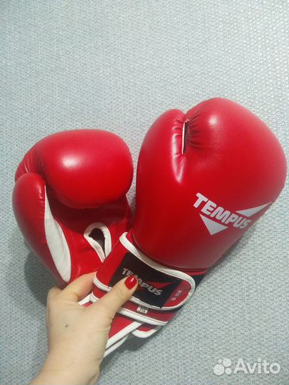 Боксерские перчатки размер 8