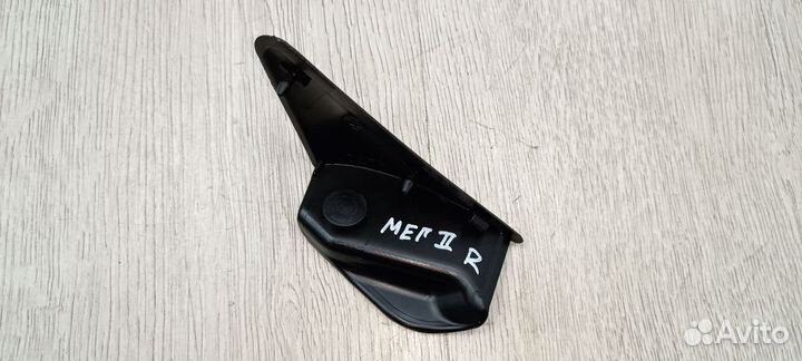 Уголок накладка крыла Renault megane 2 Прав