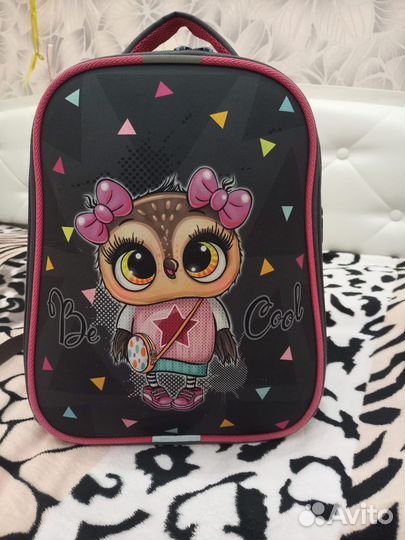 Продам школьный рюкзак для девочки