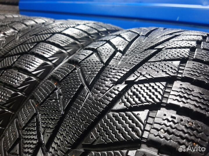 Hankook Winter I'Cept IZ2 215/55 R17 99T