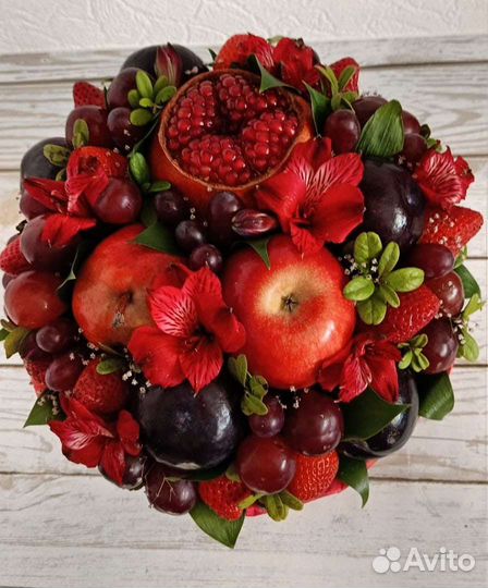 Фруктовый букет с гранатом