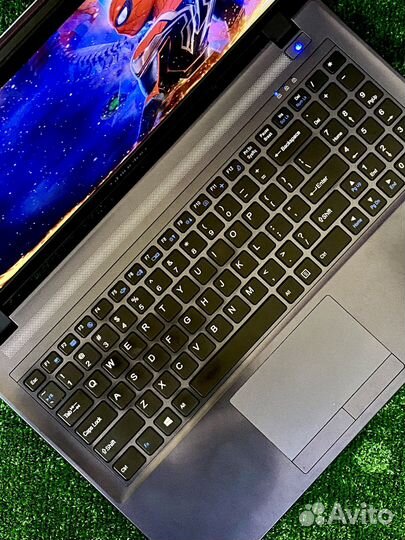 Игровой ноутбук FHD i7/8/256/GTX 1050 4GB