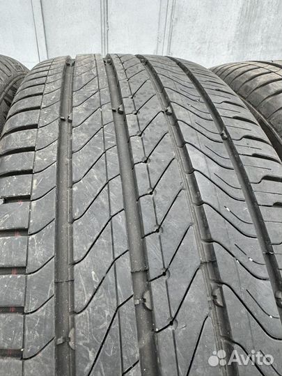 Continental ContiUltraContact UC6 225/55 R19