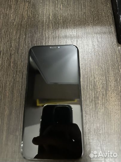 iPhone Xs, 64 ГБ