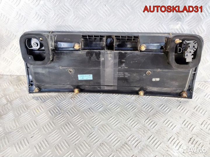 Накладка двери багажника Audi A6 C5 4B9945695M Com