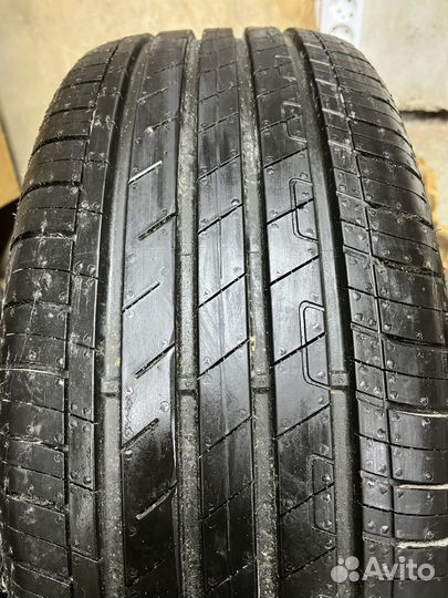 Goodyear EfficientGrip Performance 215/55 R17 94V