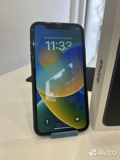 iPhone 11, 64 ГБ