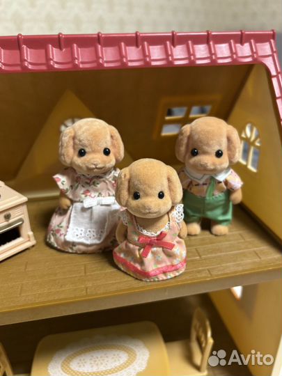 Sylvanian families дом и семья той пуделей