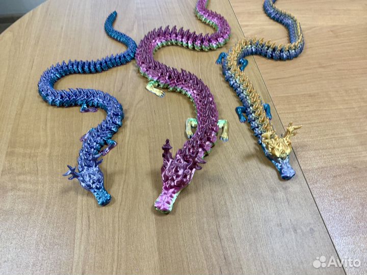 Подарок на новый год дракон трехцветный