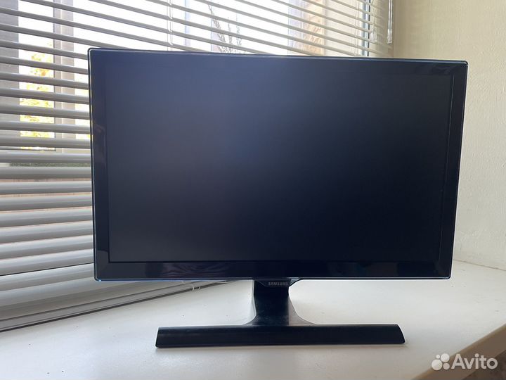 Монитор Samsung S22E390H 21,5