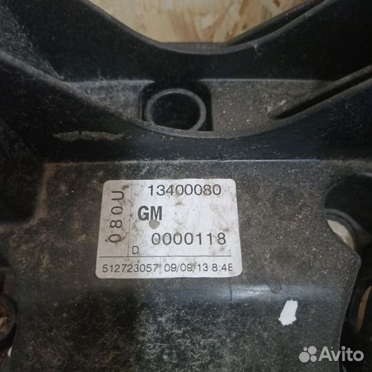 Педаль тормоза Opel Astra J