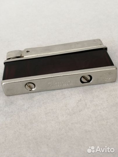 Бензиновая зажигалка 