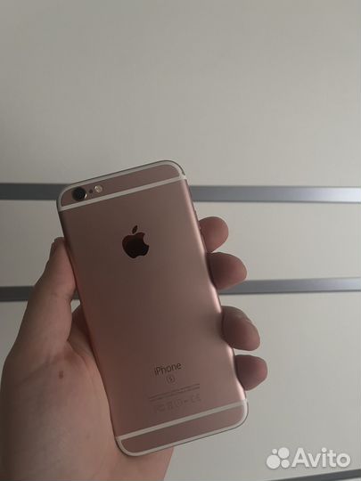iPhone 6S, 64 ГБ