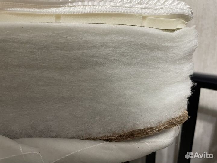 Детская кроватка с универсальным маятником