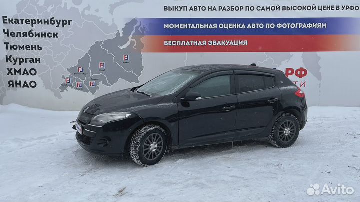 Панель задняя Renault Megane 3