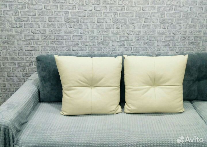 Декоративные подушки для дивана(2шт)