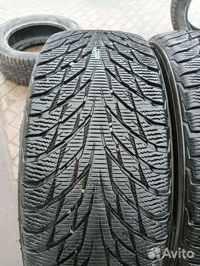 Nokian Tyres Hakkapeliitta R2 215/55 R17 98R