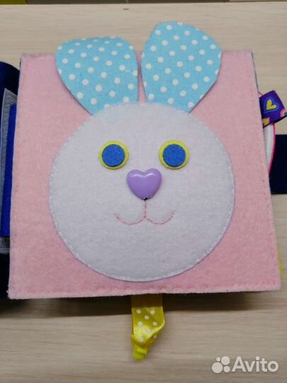 Книжка развивающая из фетра для малышей новая