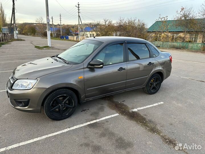 LADA Granta 1.6 МТ, 2017, 180 000 км