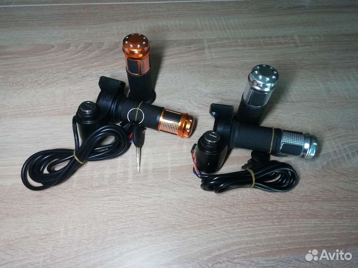 Ручка газа, ключ, вольтметр для электротранспорта