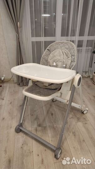 Стульчик для кормления happy baby berny v2