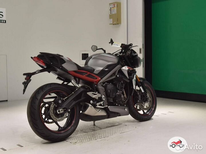 Triumph street Triple 2021г