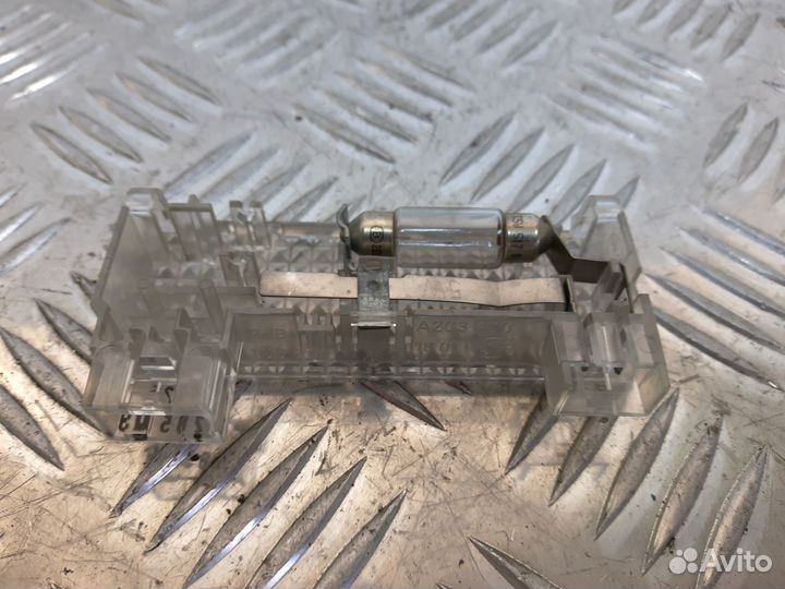 Б/У Плафон салонный MB#001