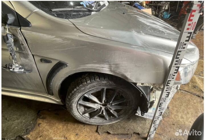 Mitsubishi Lancer 1.6 МТ, 2012, битый, 240 000 км