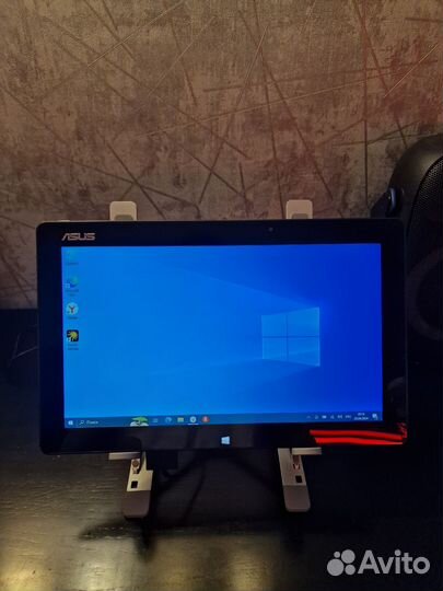 Планшет на windows Asus (i7, 4/128Gb)