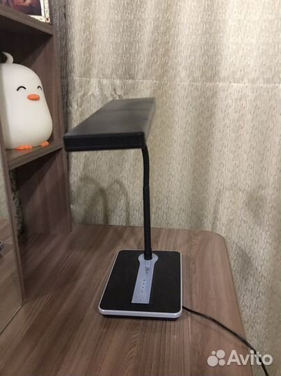 Лампа настольная