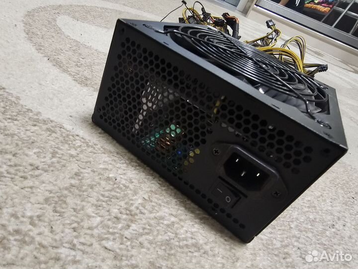 Блок питания HL1800W