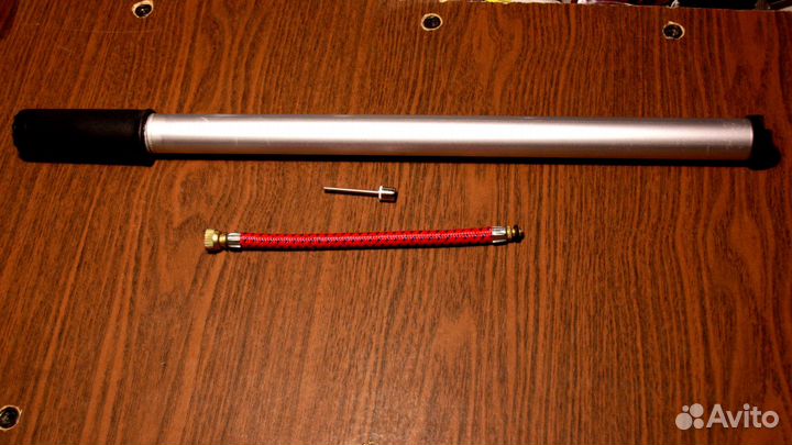 Игла для накачки мяча в наборе с насосом