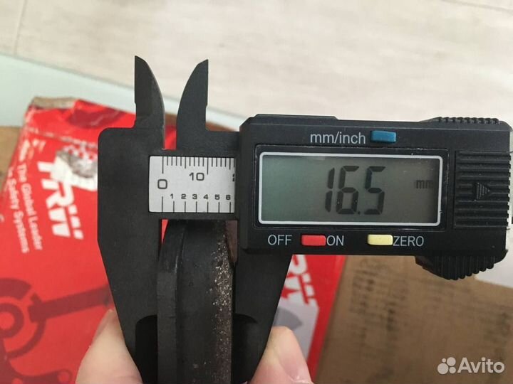 Тормозные колодки Brembo P06050