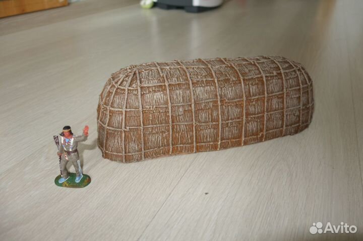 Солдатики пап и дедушек. barzso строения Дикий