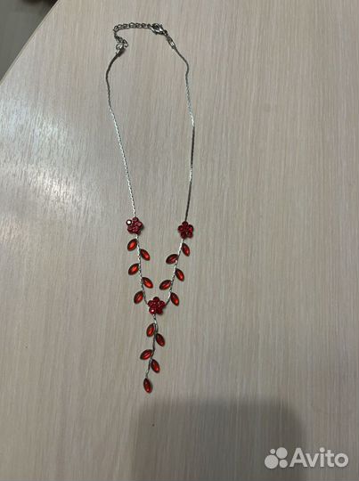 Украшение ожерелье бусы