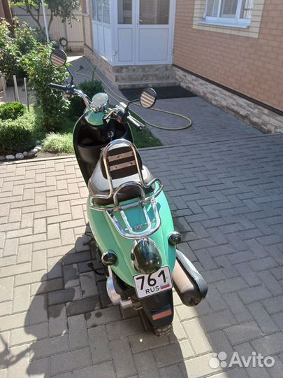 Скутер венто ретро