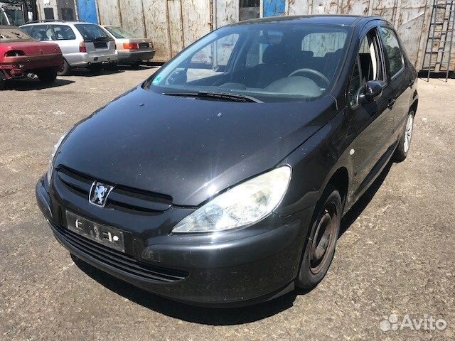 Разбор на запчасти Peugeot 307