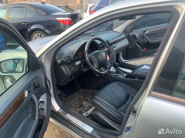 В разбор Mercedes W203 C240 4Matic 57т км по Япони