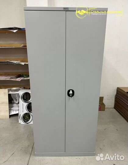 Шкаф металлический архивный с полками