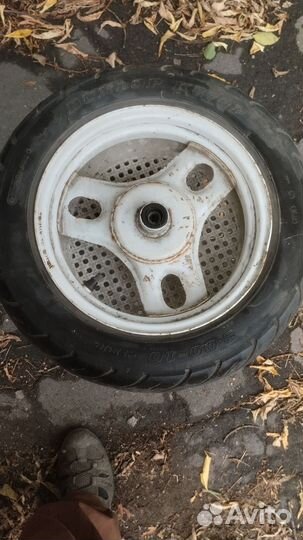 Колесо переднее на скутер сузуки